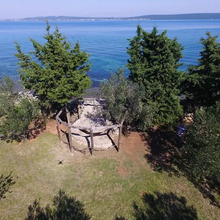 בית נופש Island House Rajko Banj