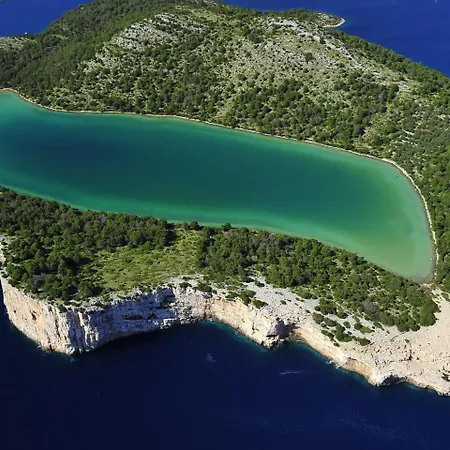 Island House Rajko *