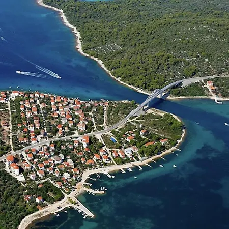Semesterbostad Island House Rajko *